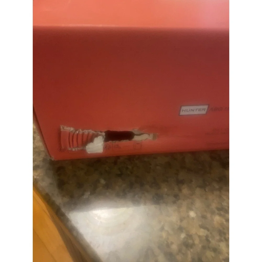 Hunter damaged box
